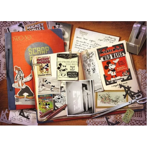 Ravensburger - Disney 1930 Mickey Moments Puzzle 1000pc